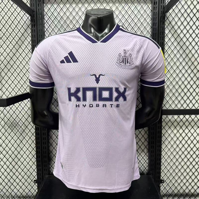 Newcastle United Tercera Versión Jugador 2026/27 (Lila)