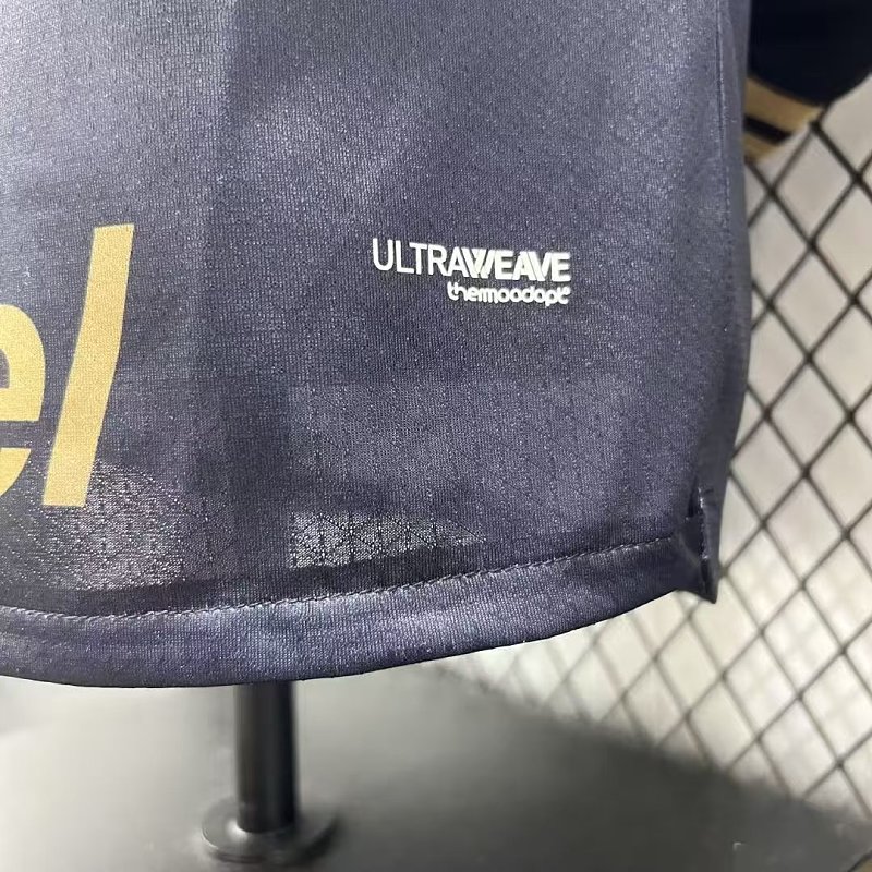 Pumas UNAM Visitante Versión Jugador 2026/27 (Azul Marino, Manga Larga) 10