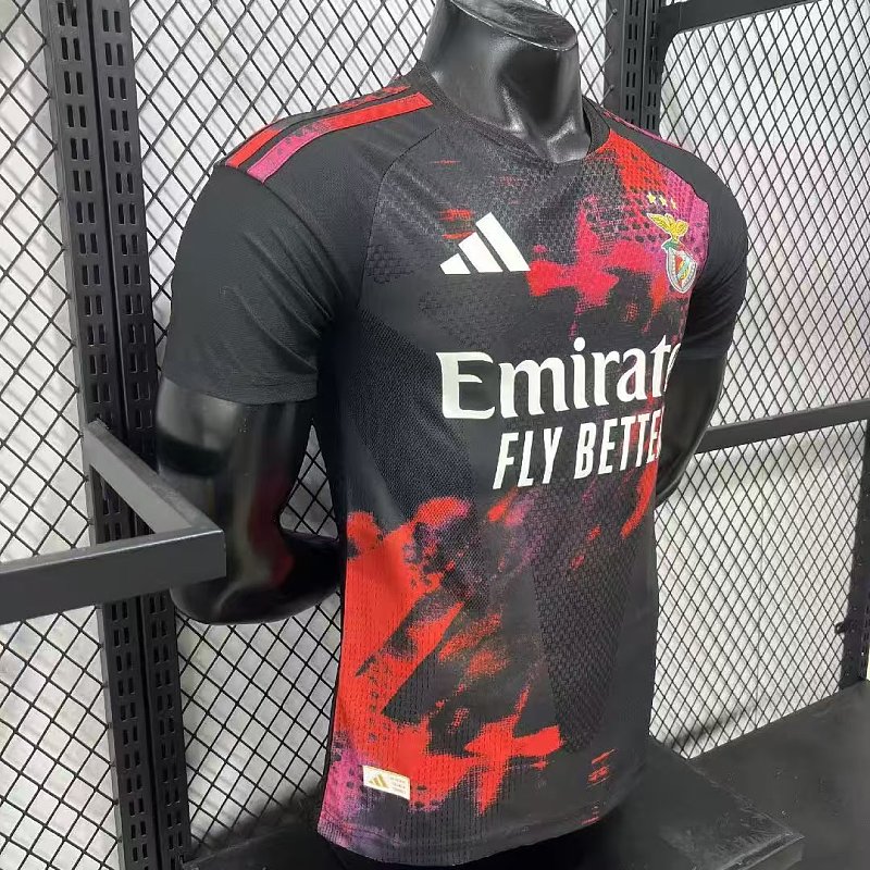 Benfica Tercera Versión Jugador 2026/27 (Negra) 6