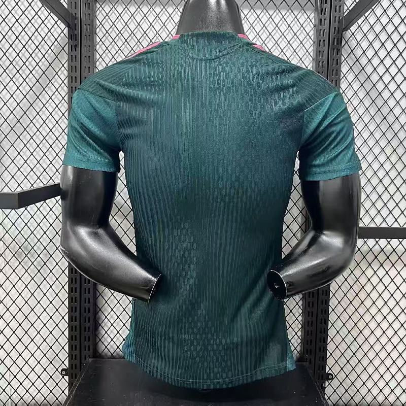 Real Madrid Camiseta de Entrenamiento Versión Jugador 2026/27 (Verde) 8
