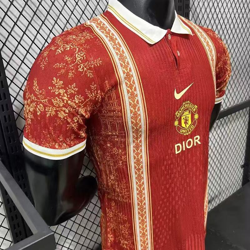 Manchester United Edición Especial Versión Jugador 2026/27 (Granate) 3
